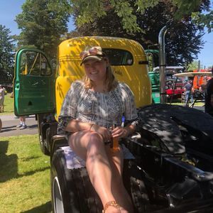 Meet your Posher, Brooke